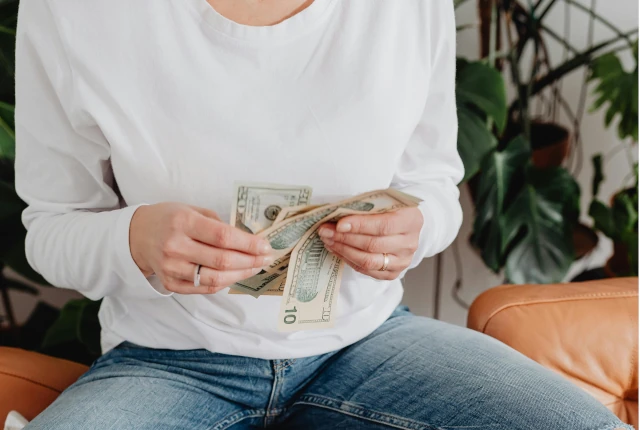 Ganar más de 100 dolares diarios siendio asistente Virtual con el curso Asistademy